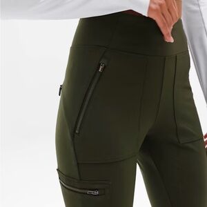 Athleta Gap Headlands Hybrid High Rise Cargo Leggings
